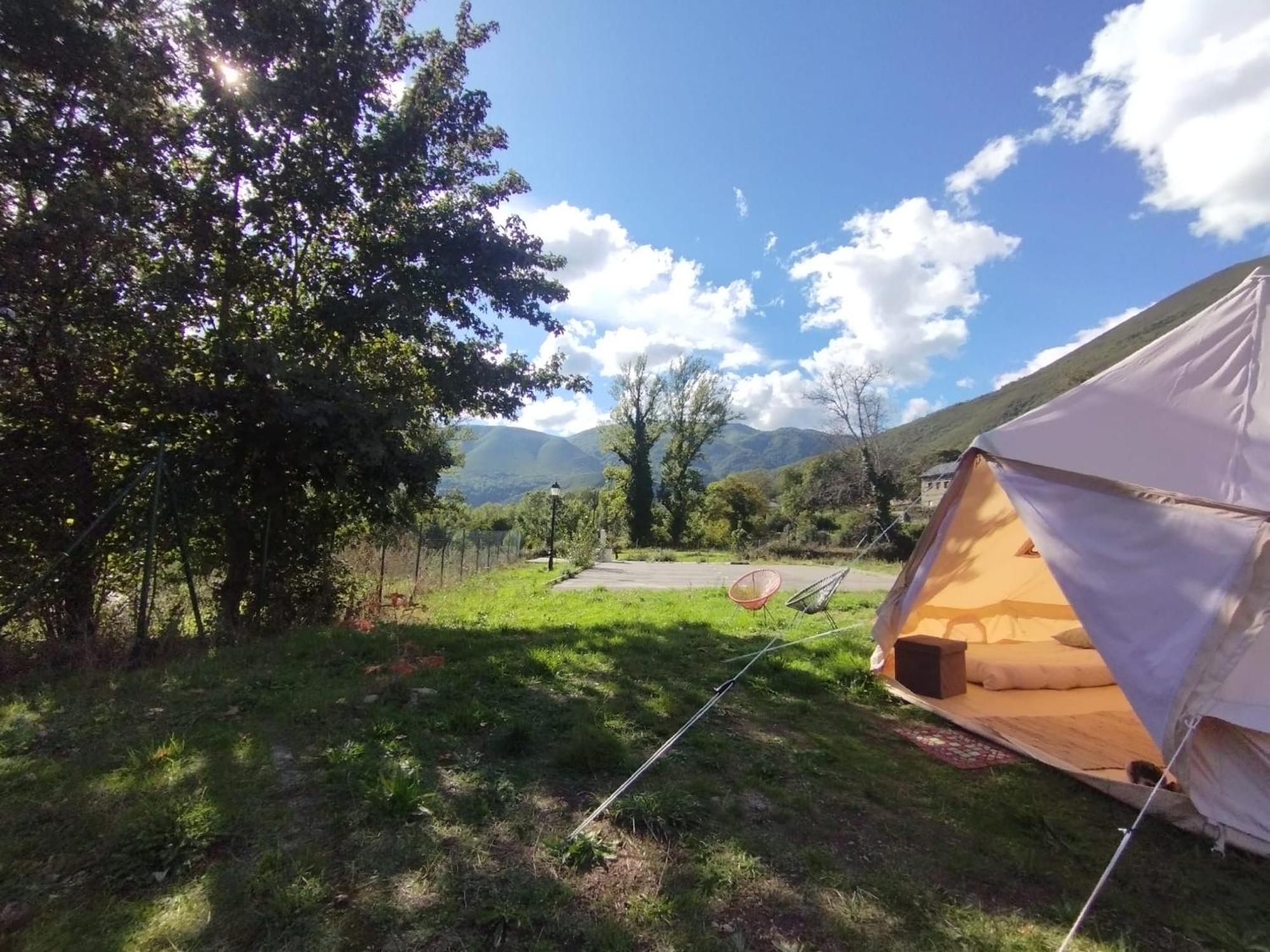 Camping La Zarapica - Palacios Del Sil ภายนอก รูปภาพ